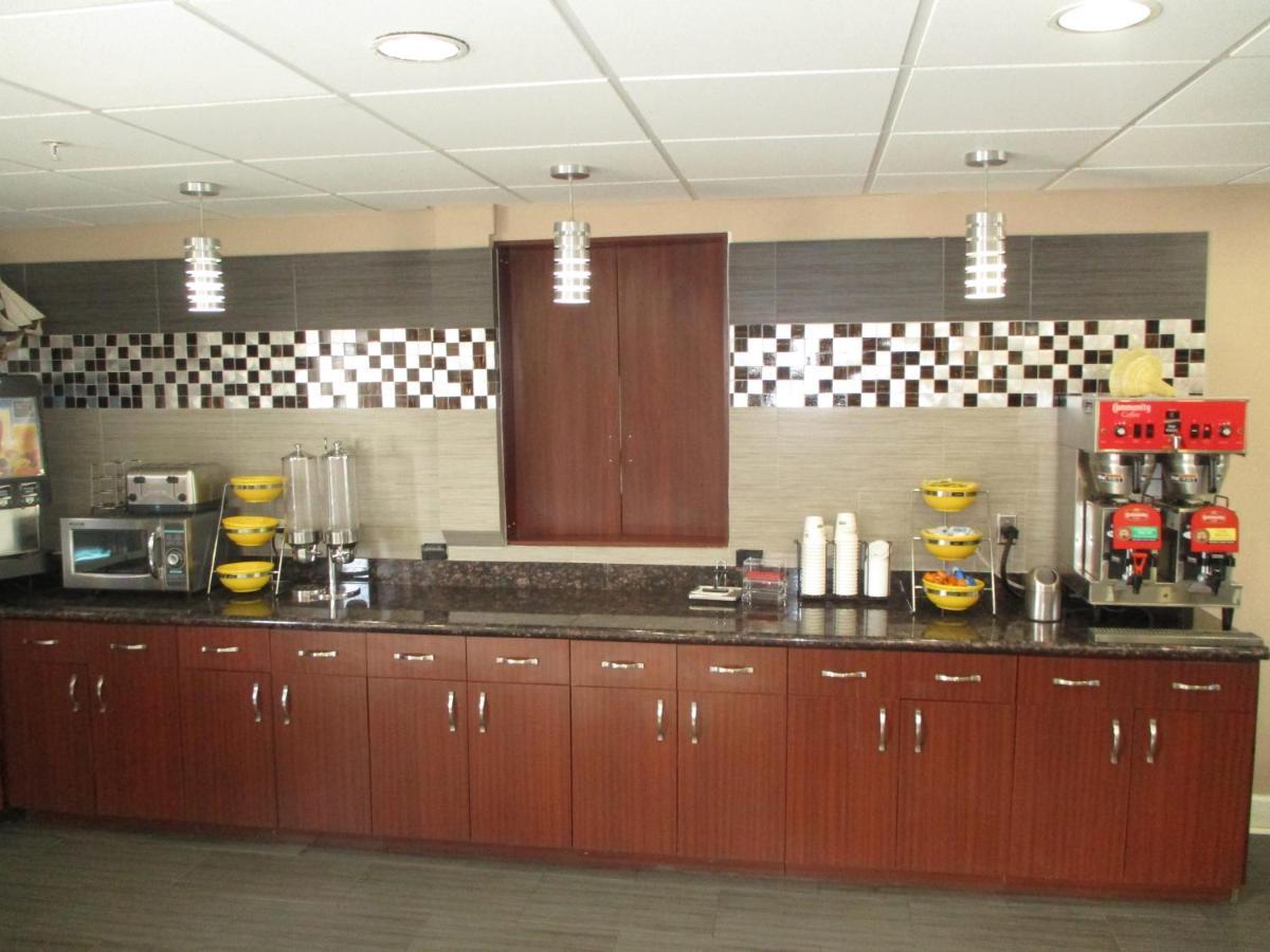 Days Inn & Suites By Wyndham Sam Houston Tollway Jersey Village Kültér fotó