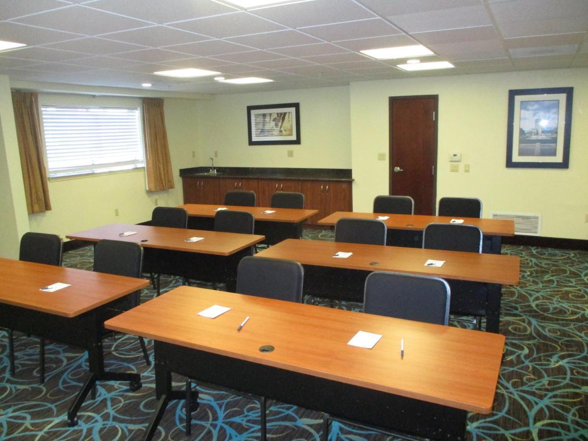 Days Inn & Suites By Wyndham Sam Houston Tollway Jersey Village Kültér fotó