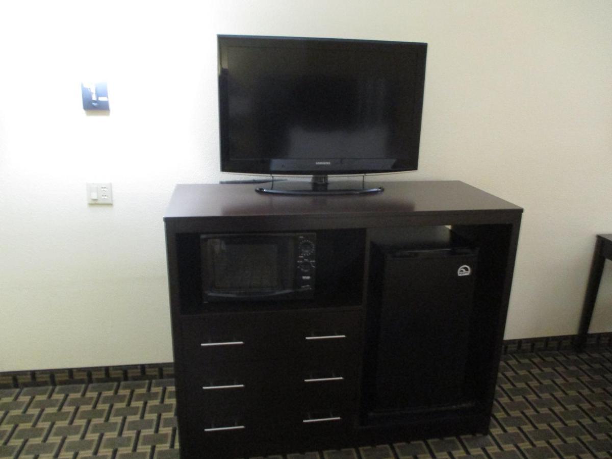Days Inn & Suites By Wyndham Sam Houston Tollway Jersey Village Kültér fotó