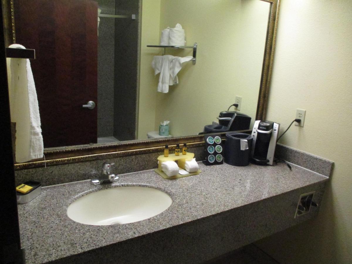 Days Inn & Suites By Wyndham Sam Houston Tollway Jersey Village Kültér fotó