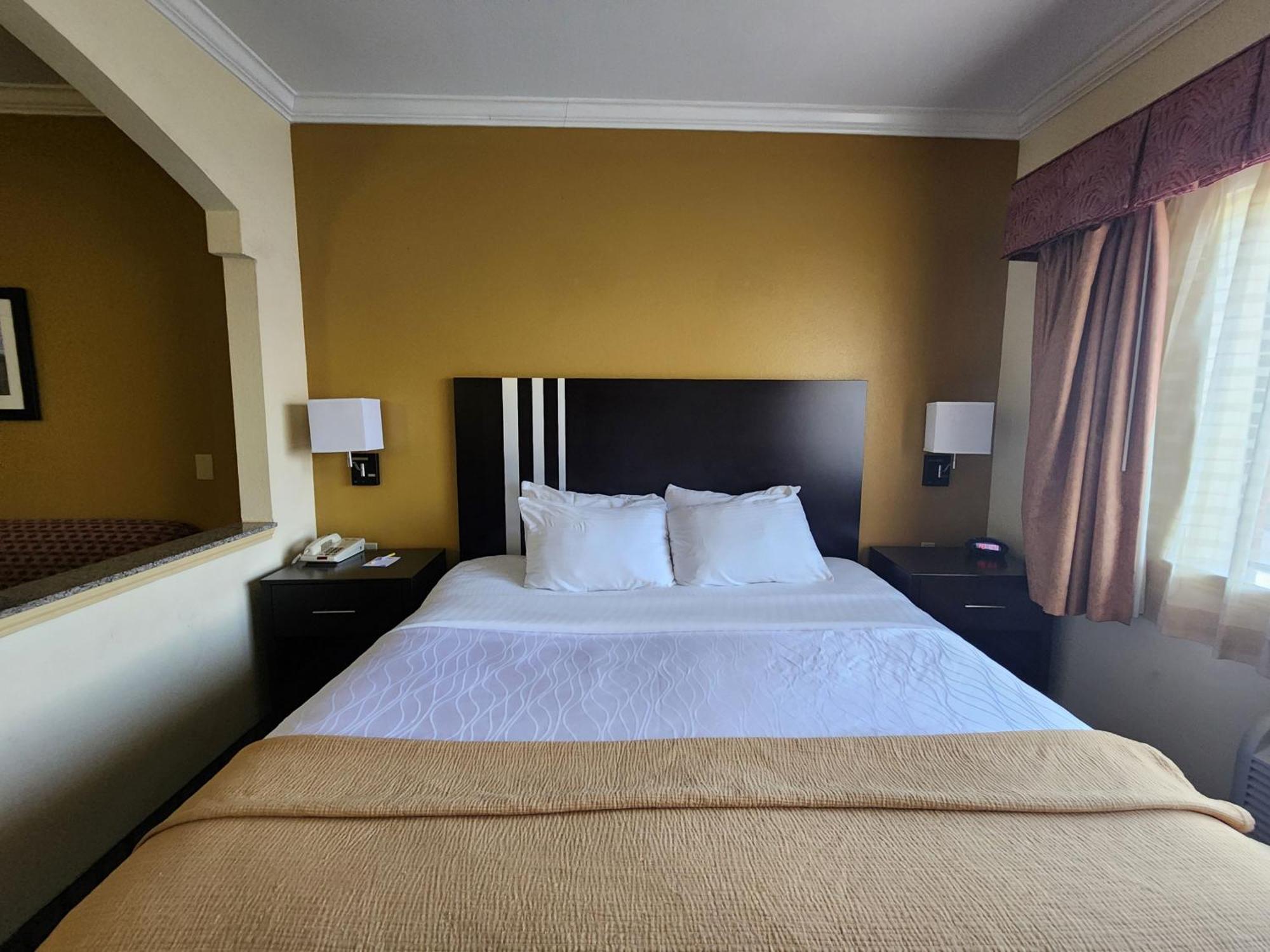 Days Inn & Suites By Wyndham Sam Houston Tollway Jersey Village Kültér fotó