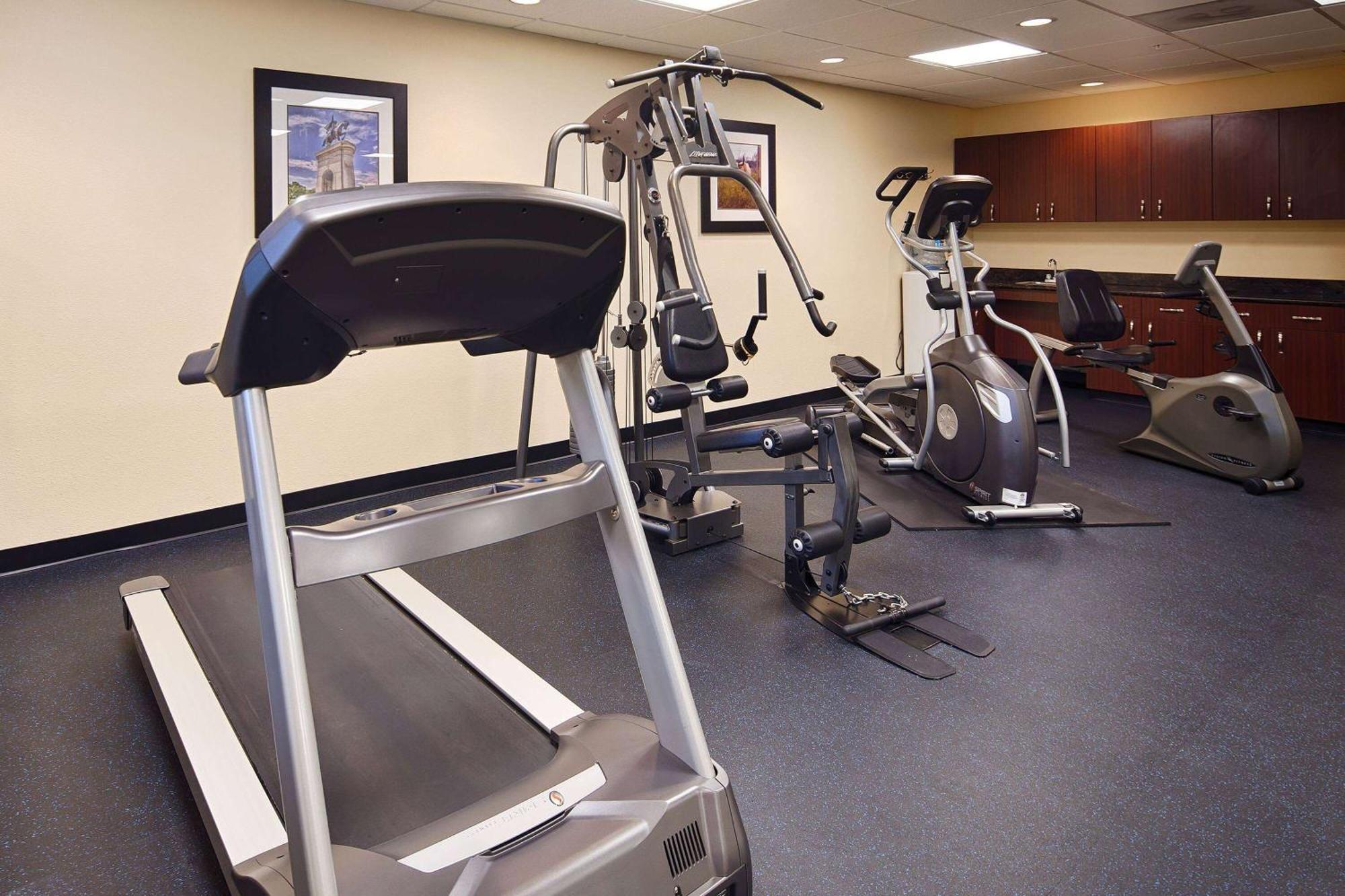 Days Inn & Suites By Wyndham Sam Houston Tollway Jersey Village Kültér fotó