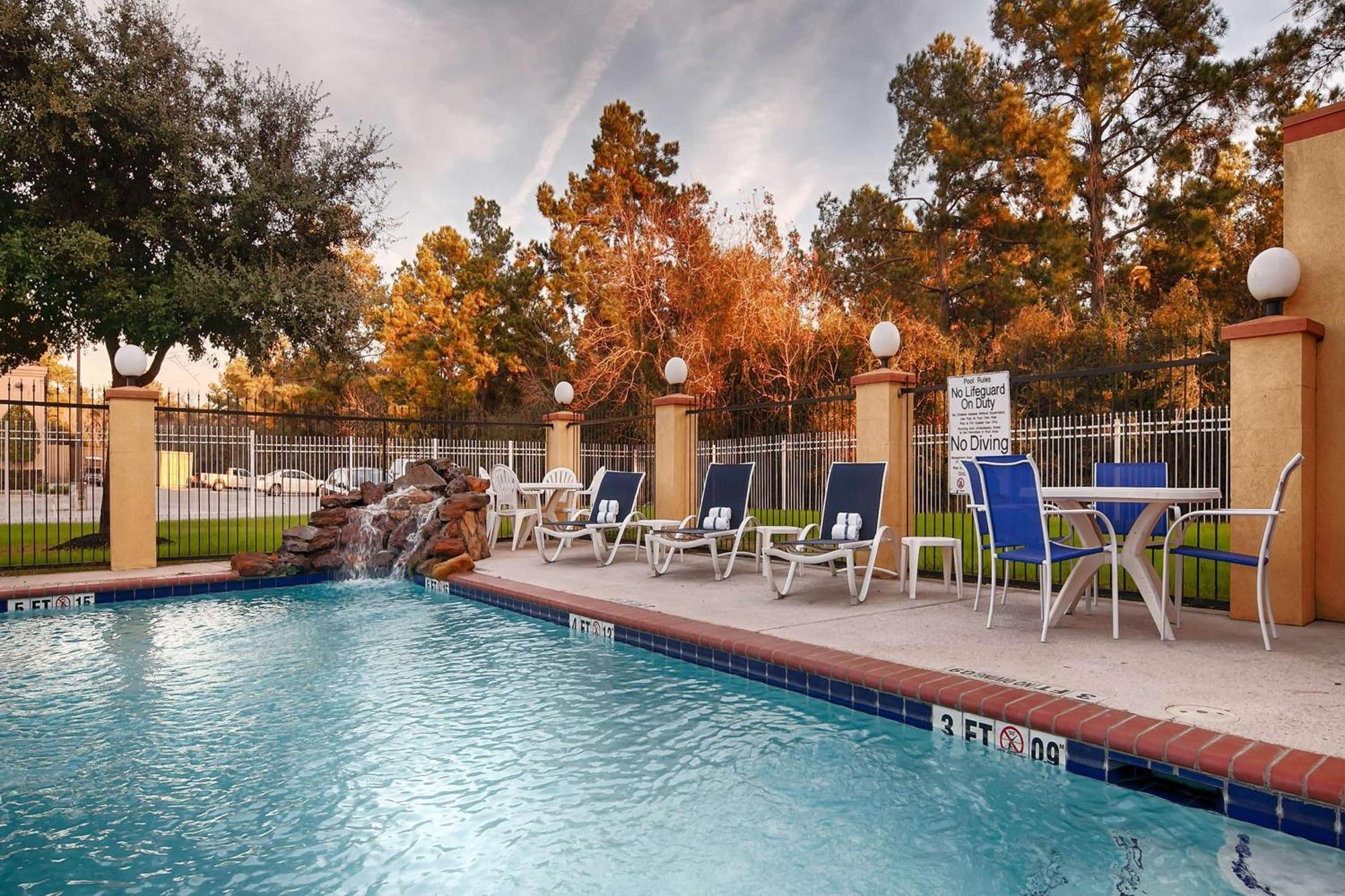 Days Inn & Suites By Wyndham Sam Houston Tollway Jersey Village Kültér fotó